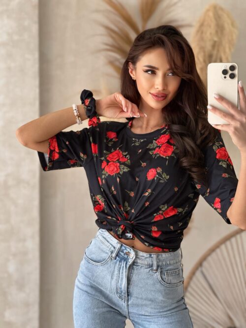 T-SHIRT Z GUMKĄ SONYA OVERSIZE CZARNY W RÓŻE BOCCA