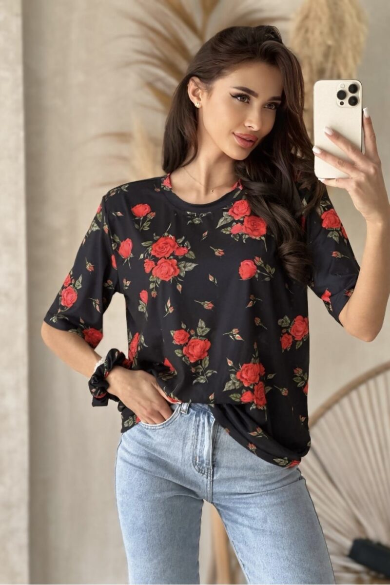 T-SHIRT Z GUMKĄ SONYA OVERSIZE CZARNY W RÓŻE BOCCA