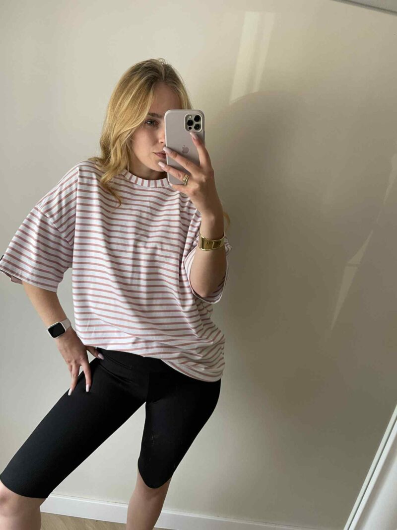T-SHIRT OVERSIZE W PASKI ME GUSTA RÓŻOWO/BIAŁA