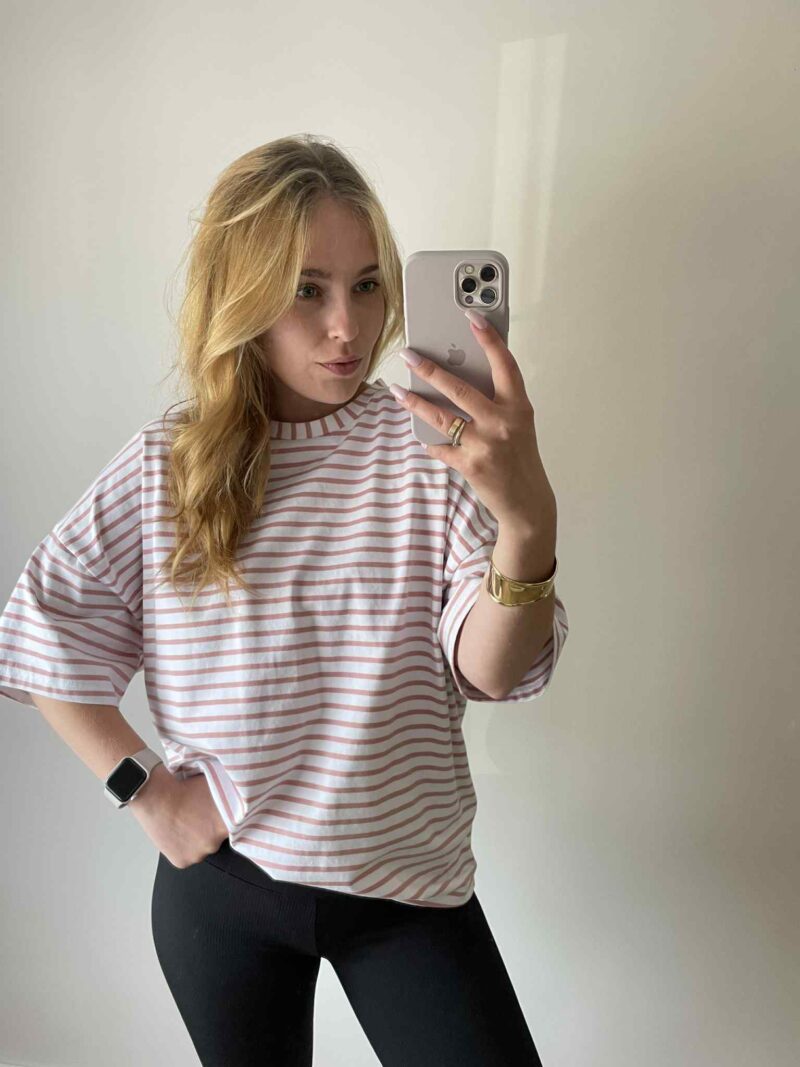 T-SHIRT OVERSIZE W PASKI ME GUSTA RÓŻOWO/BIAŁA